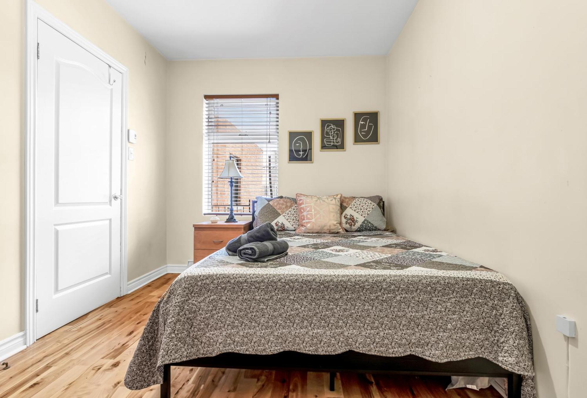 Beautiful 3-Bedrooms In Heart Of Plateau Mont-Royal Montreal Exterior photo