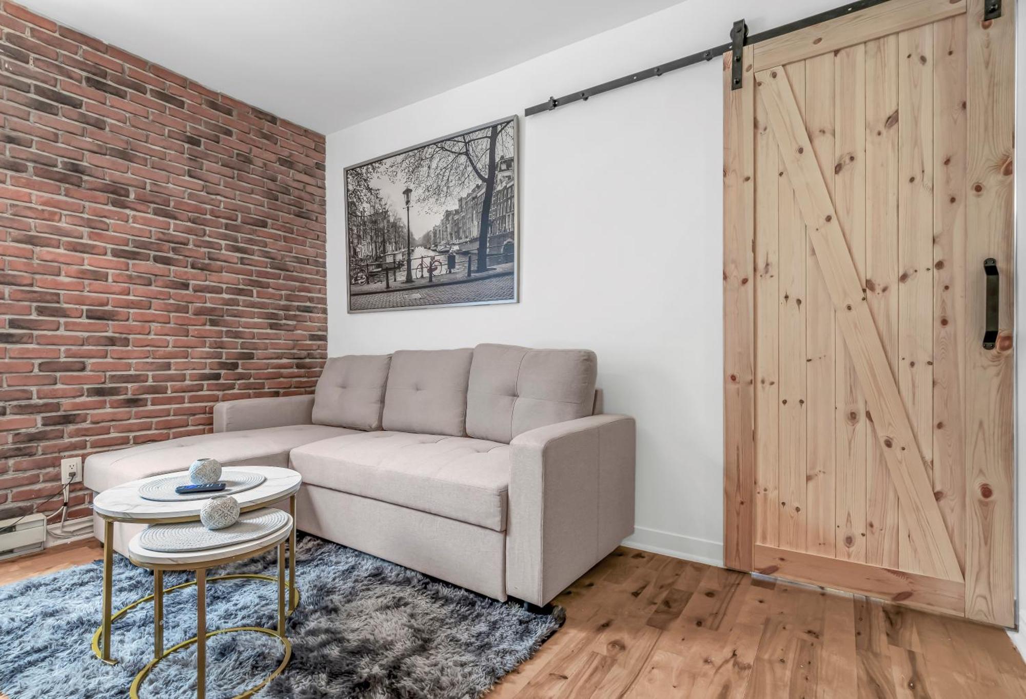 Beautiful 3-Bedrooms In Heart Of Plateau Mont-Royal Montreal Exterior photo