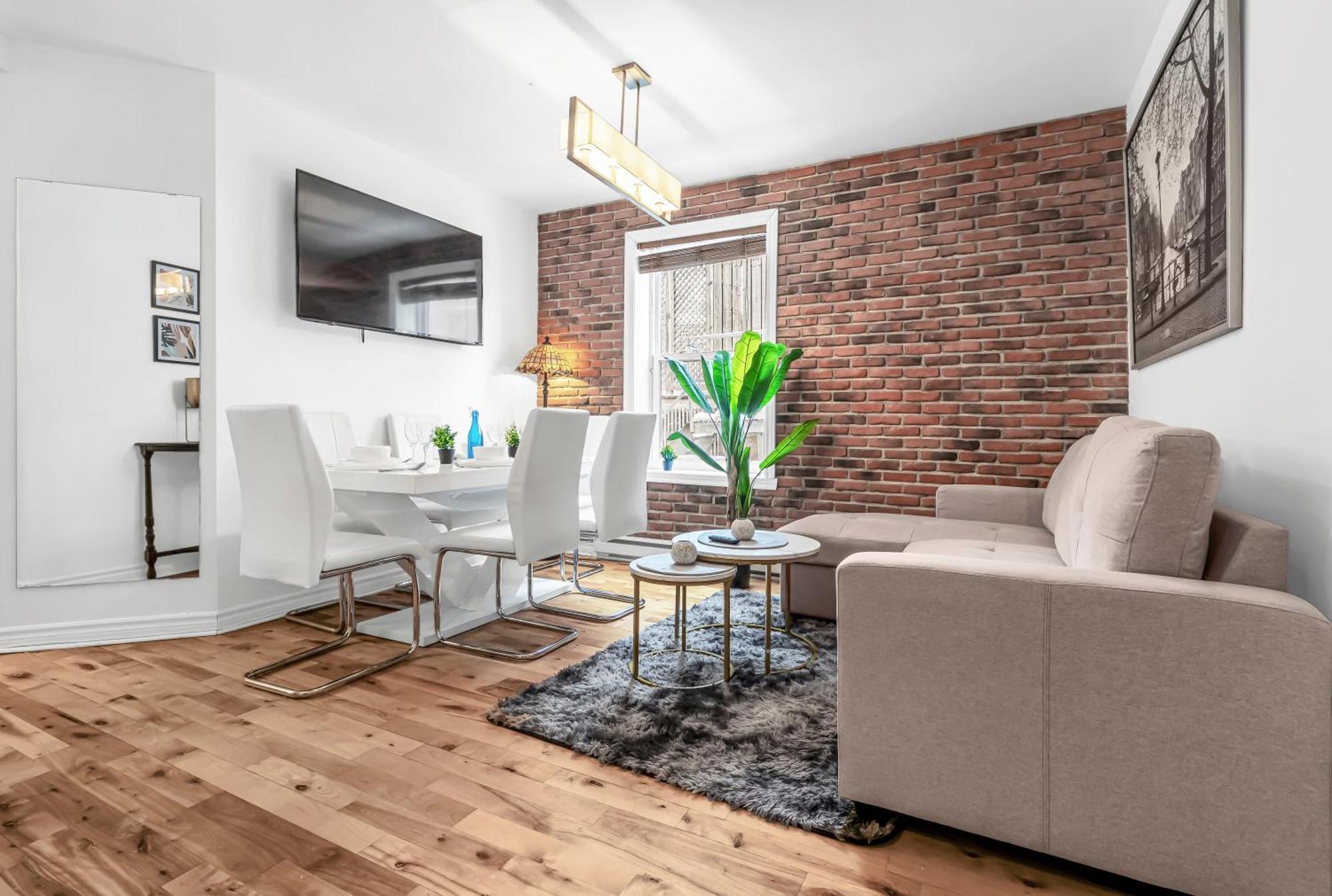 Beautiful 3-Bedrooms In Heart Of Plateau Mont-Royal Montreal Exterior photo
